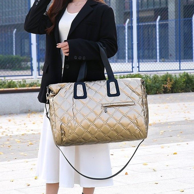 209USD--Simple and Elegant, a Versatile Choice - Handbag-The prices of four bags