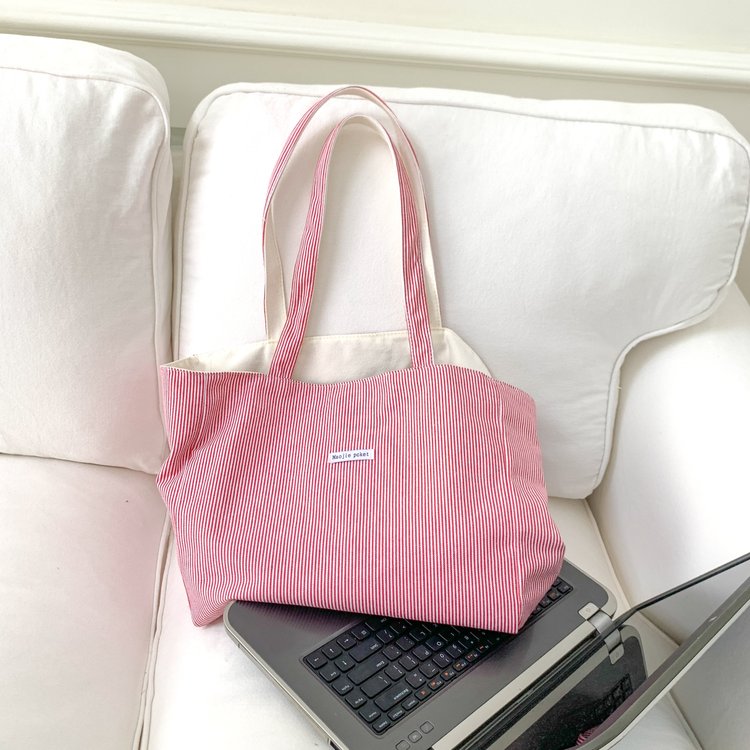 119.9USD--Charming, Fashionable and Soft Shoulder Bag-The prices of two bags