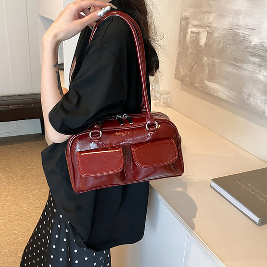 299.9USD--Charming, Fashionable and Soft Shoulder Bag